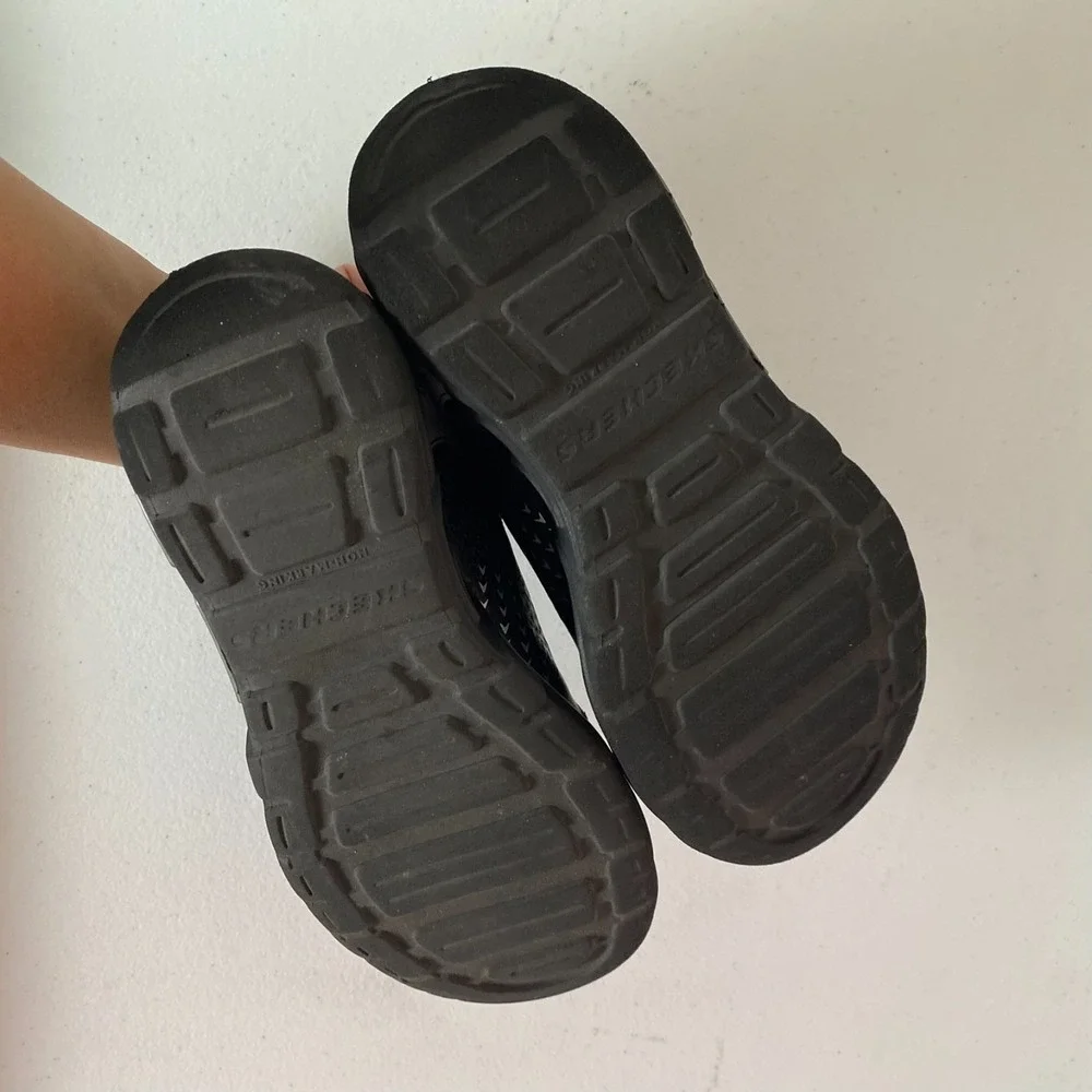 Skechers Boys Size 2.5‎ Flex-Glow Bolt Light-Up Black/Gray Sneaker Sports Lights
